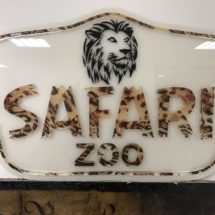 Insegna Safari Zoo realizzata in TRESPEX Matrix Leopard n°2