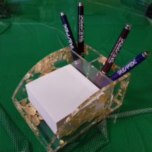 Portapenne EASY realizzato in TRESPEX Flakes Gold