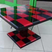 Tavolo realizzato in TRESPEX Mosaic